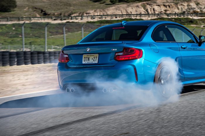 Jobb fékhatás a kopott gumival?