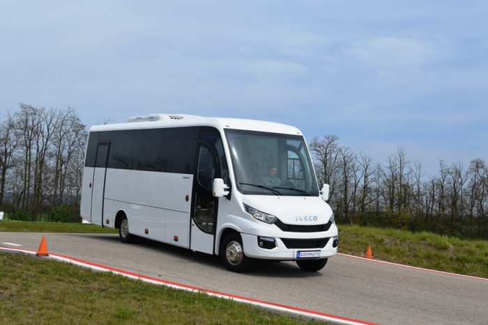 Bemutatkozik a legújabb magyar midibusz 2 Olyan, mint egy nagyra nőtt Daily.