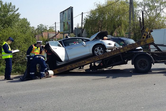 Képeken az Érden történt baleset