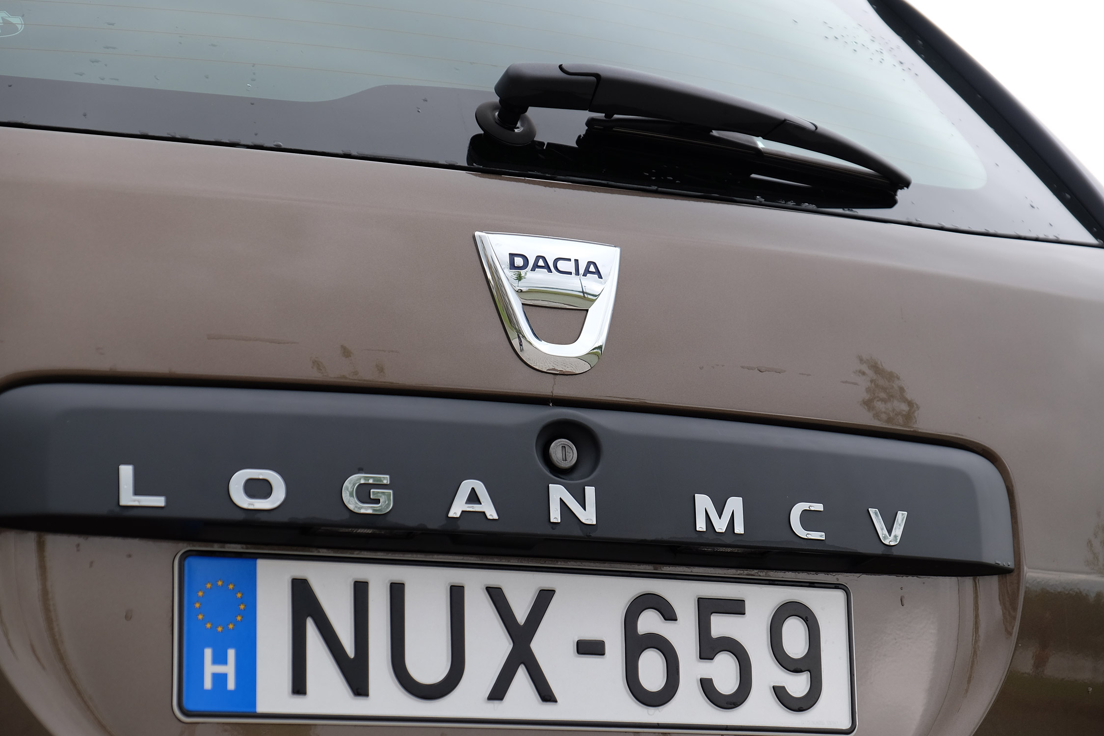 Egyliteres családi kombi: Dacia Logan MCV 13