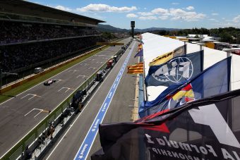 F1: Barcelonában rásegítenek az előzésekre