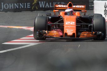 F1: Kiderült, mikor pisilt Button Alonso ülésébe