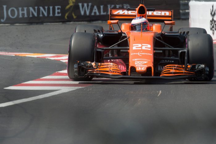 F1: Kiderült, mikor pisilt Button Alonso ülésébe
