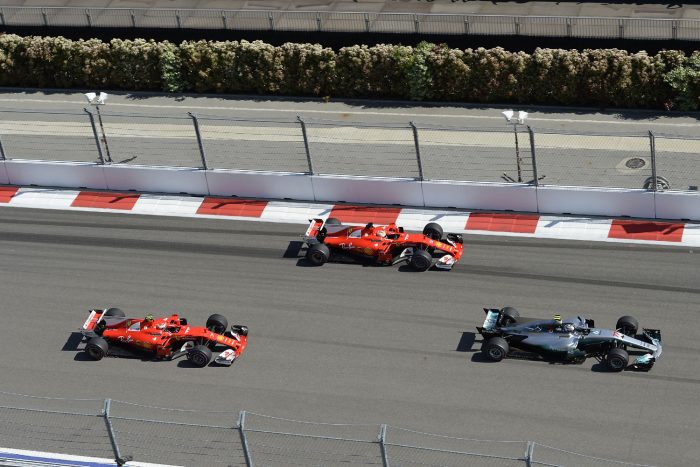 F1: A Mercedesnél kimondták, hogy a Ferrari előttük jár