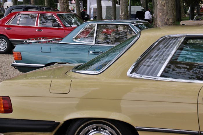 Csodaszép veteránokkal töltötték meg Balatonfüredet 15 Az SLC hosszabb tengelytávval és fix tetővel készült, ettől lett rettentő elegáns kupé a sportos roadsterből.