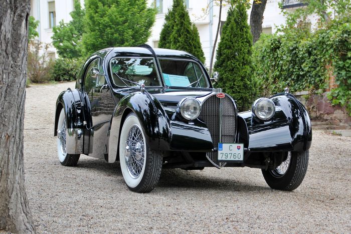 Csodaszép veteránokkal töltötték meg Balatonfüredet 4 Csupán négy darab Bugatti Type 57 SC Atlantic készült, de csak három marad fenn a különleges sportkocsiból.