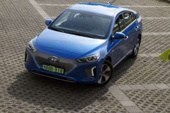 Villanyautó 200 km hatótávval, 170 km/h végsebességgel