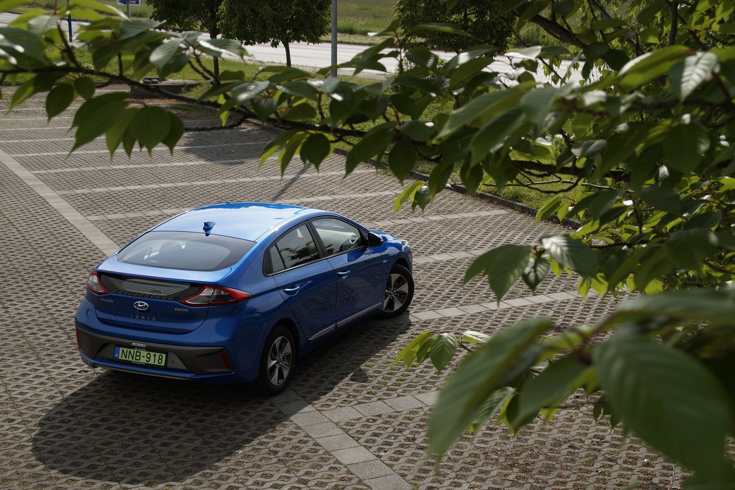 Villanyautó 200 km hatótávval, 170 km/h végsebességgel 5