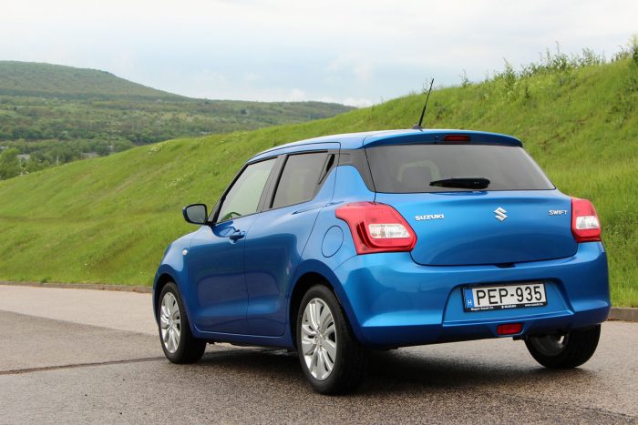 Ennél több nem kell egy Suzuki Swiftbe 52 k08