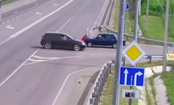 Óriási kommentháború: ki volt a hibás, az autós vagy a bringás?