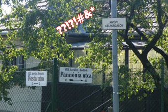 Nagyon röhögünk ezen a budapesti KRESZ-táblán