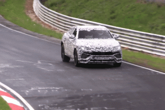 Már száguld a Lamborghini terepjárója