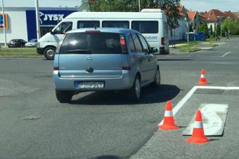 Ezen a nagykanizsai KRESZ-jelzésen fogsz most röhögni