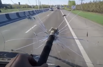 Ez megölhetett volna, röhögött a kamionos