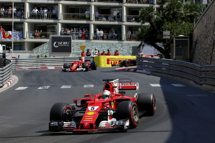 F1: Hamiltonnak világos, mi folyik a Ferrarinál