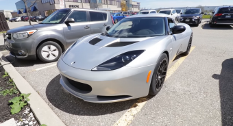 Döbbenetesen gyorsul ez a villanyos Lotus