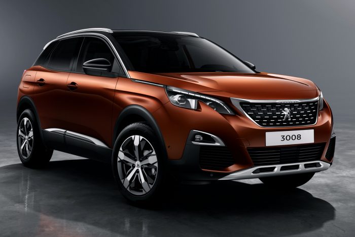 Kigyulladó, kormányozhatatlan autókat hívnak vissza 2 peugeot_3008_42