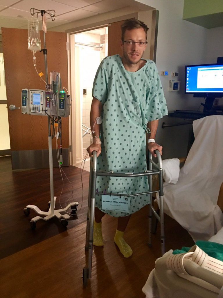 Csoda történt a falnak csapódott Indy-pilótával 1