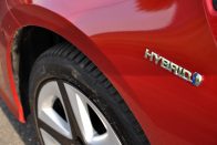 Hibridcsata: új Prius és koreai kihívója, az Ioniq – melyik jobb? 47