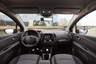 Renault Captur facelift: alapjaiban ugyanaz 32