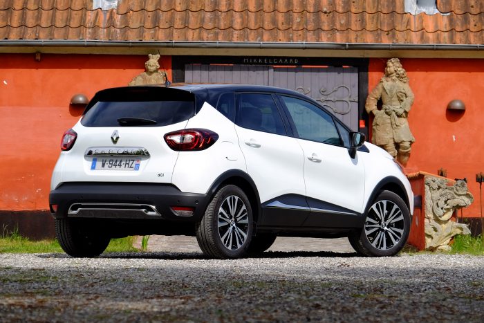 Megújult a legnépszerűbb városi SUV, a Renault Captur 7