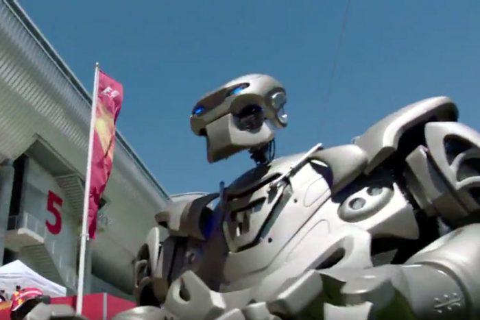 F1: Ilyet még nem láttál, itt a Vettel-robot