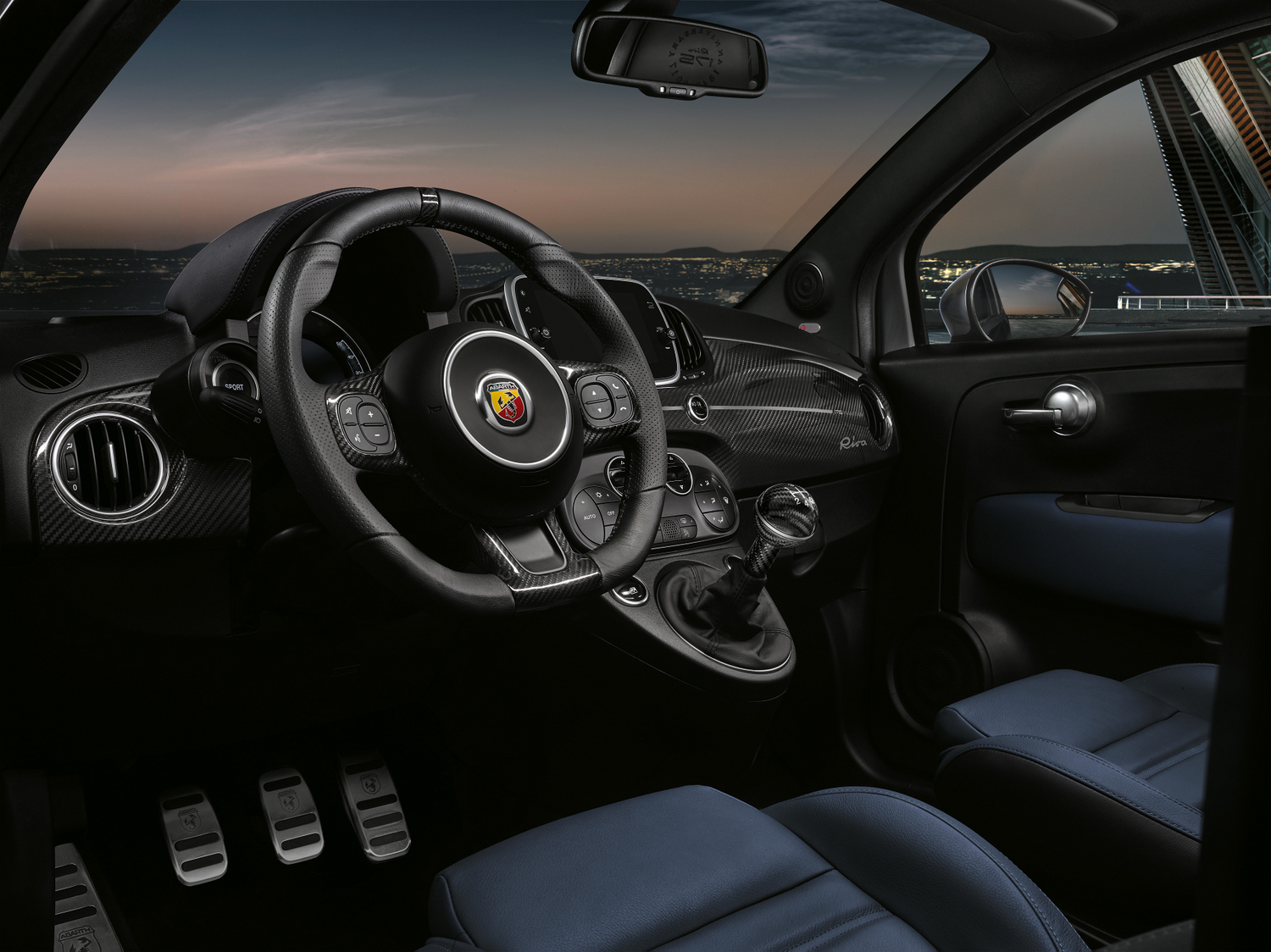 Abarth 695 Rivale: Mikroluxus 22