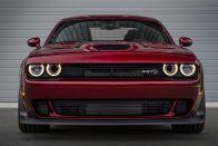 Dodge Challenger SRT Hellcat Widebody: Értelmetlen, de azon belül a legjobb 41