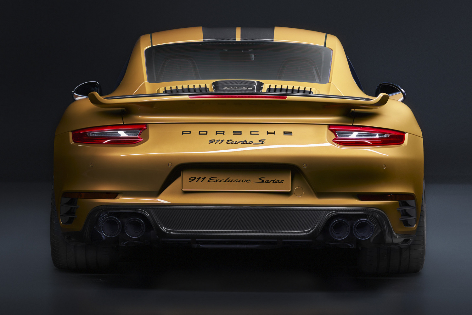 Erősebb, fényűzőbb: Porsche 911 Turbo S Exclusive Series 16