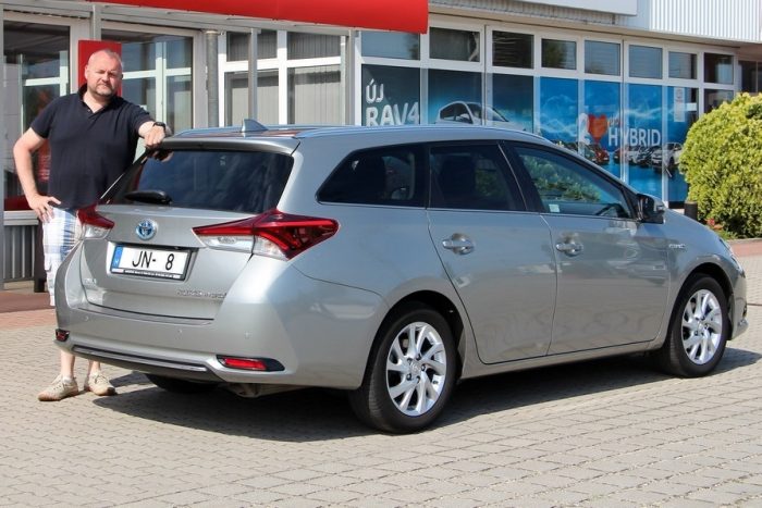 Havi 7000 kilométer hibriddel 1