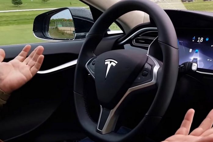 Súlyos emberi mulasztás okozta a Tesla-sofőr halálát