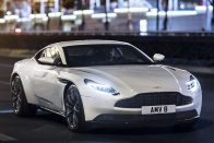 Kisebb motorral is kapható az Aston Martin DB11 17