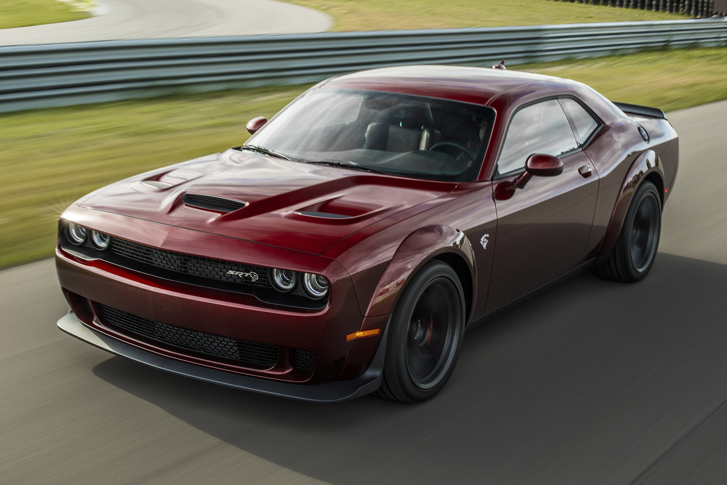 Dodge Challenger SRT Hellcat Widebody: Értelmetlen, de azon belül a legjobb 12