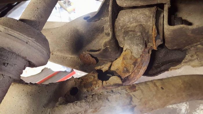 11 fotó bizonyítja, hogy az autószerelők élete bizony kemény 5