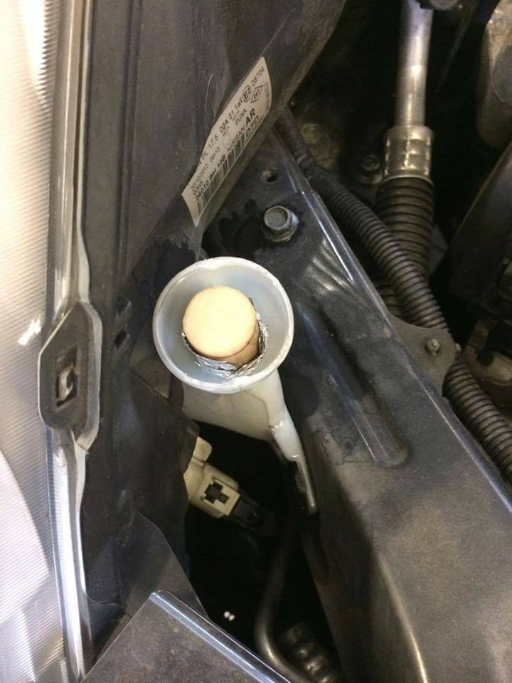 11 fotó bizonyítja, hogy az autószerelők élete bizony kemény 10