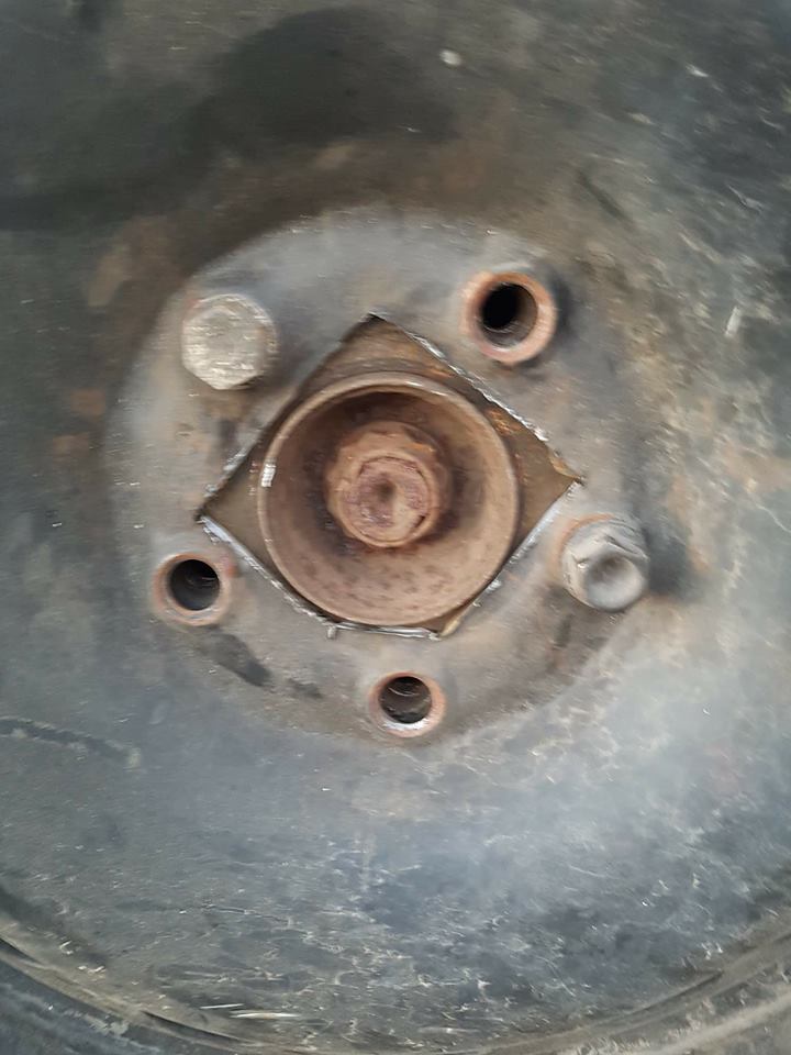 11 fotó bizonyítja, hogy az autószerelők élete bizony kemény 11