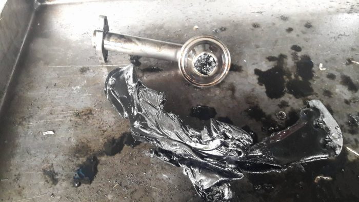 Olyat talált a magyar szerelő az olajteknőben, amilyet még nem láttál 3