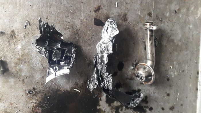 Olyat talált a magyar szerelő az olajteknőben, amilyet még nem láttál 6