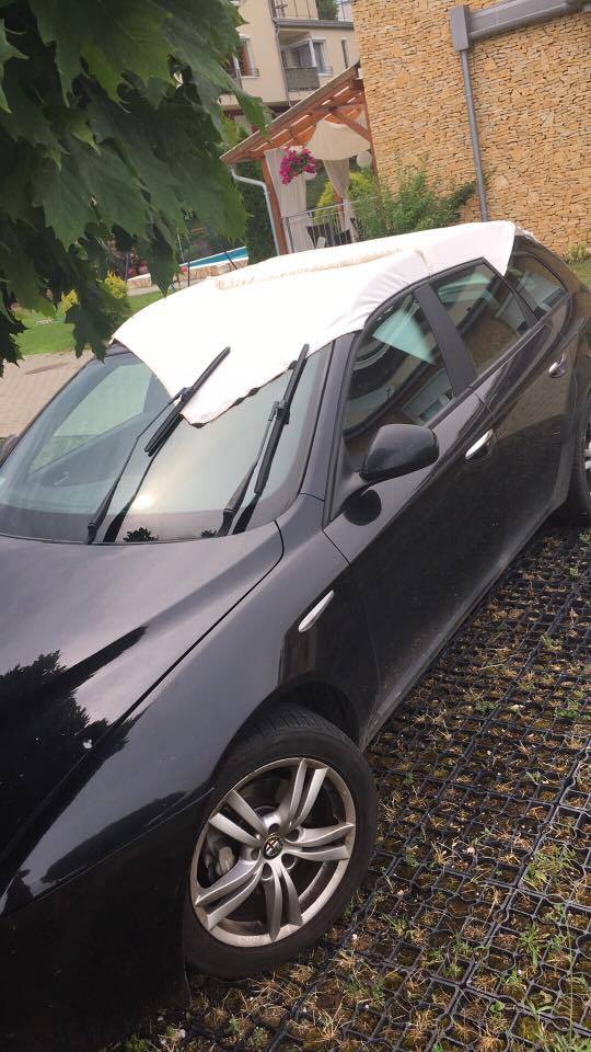 Több mint zseniális, ahogy a magyar autósok a jégeső ellen védekeztek 2 | Vezess Több mint zseniális, ahogy a magyar autósok a jégeső ellen védekeztek 2