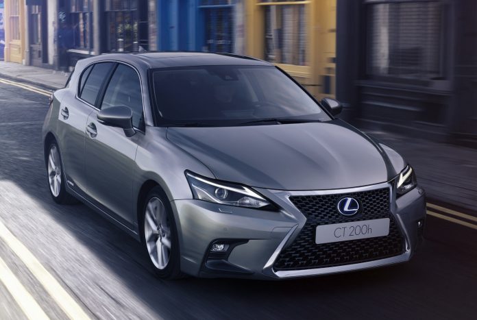 Megújult a legkisebb Lexus 6