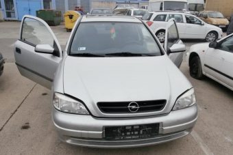 Meglepően olcsón árul autókat az állam