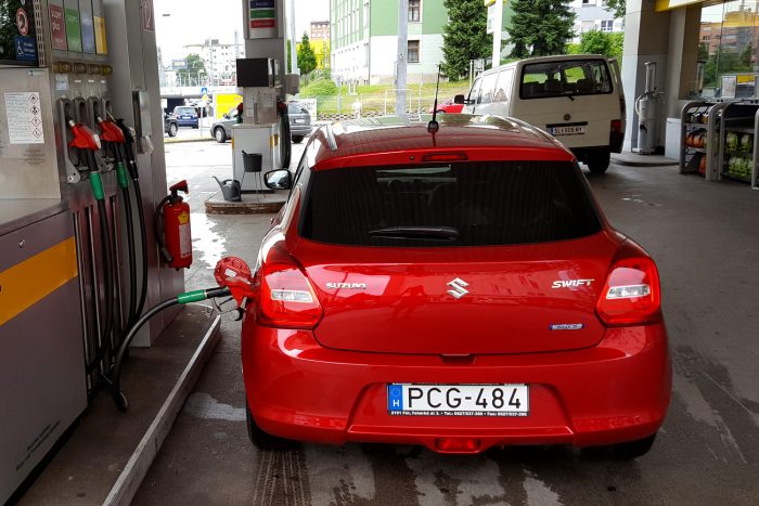 Meghódította a Suzuki a világ leghíresebb szerpentinjét 9 Meghódította a Suzuki a világ leghíresebb szerpentinjét 9
