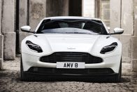 Kisebb motorral is kapható az Aston Martin DB11 15