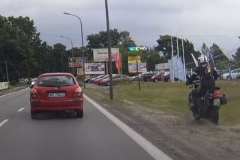 A dakarra képzelte magát a terepmotoros, ráfázott