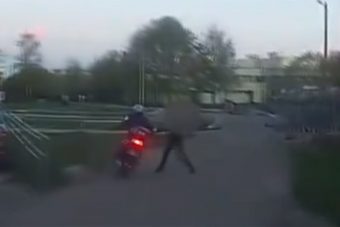 Női táska vetett véget a rendőrségi üldözésnek