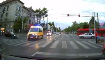 Félelmetesen bamba autóst videóztak Pesten, mit nézett?