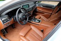 Rolls-Royce féláron: BMW M760Li xDrive 93