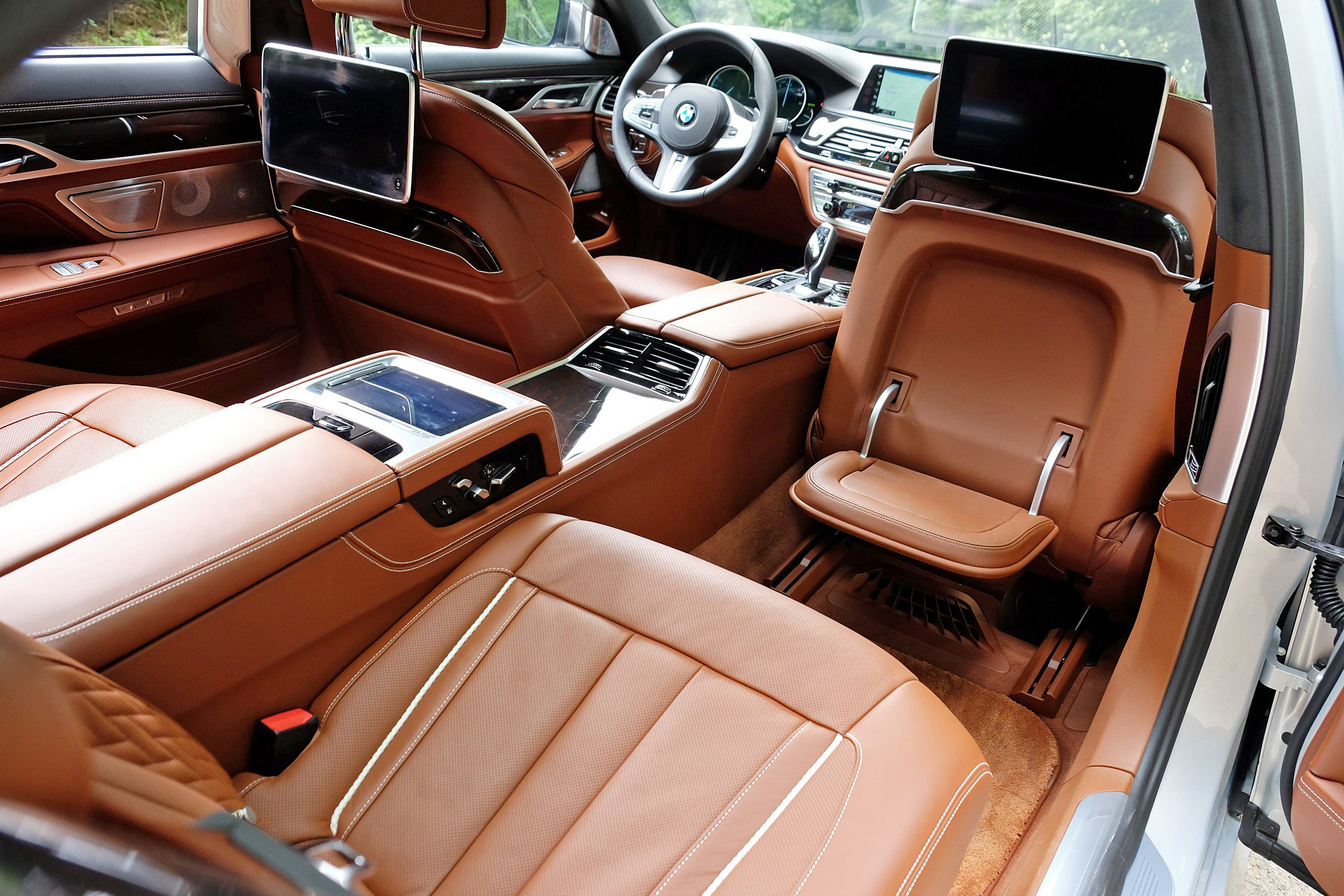 Rolls-Royce féláron: BMW M760Li xDrive 61