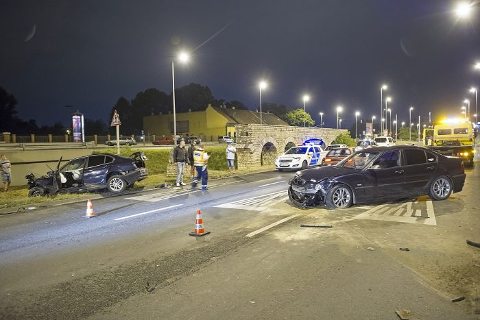 Fotókon a Szentendrei úti karambol