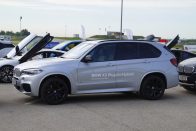 Egészpályás elektromos letámadás a BMW-től 41